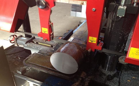 鹤峰卧式带锯床加工时出现明显振荡如何排查？